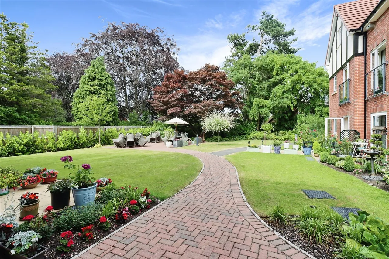 Wenlock Road, Shrewsbury, SY2, photo 2