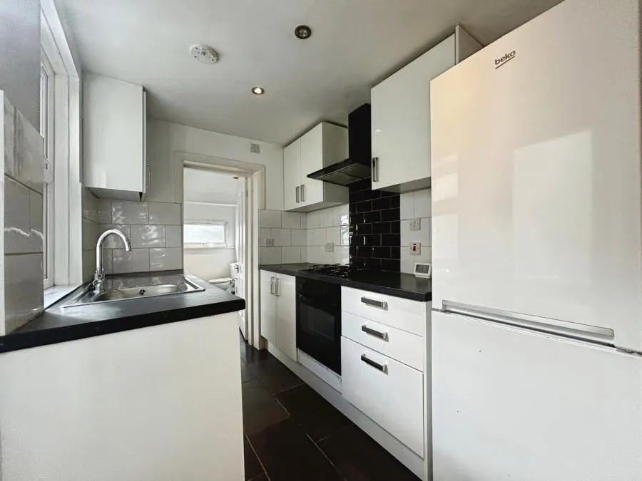 Oakridge Road, High Wycombe, HP11, photo 5