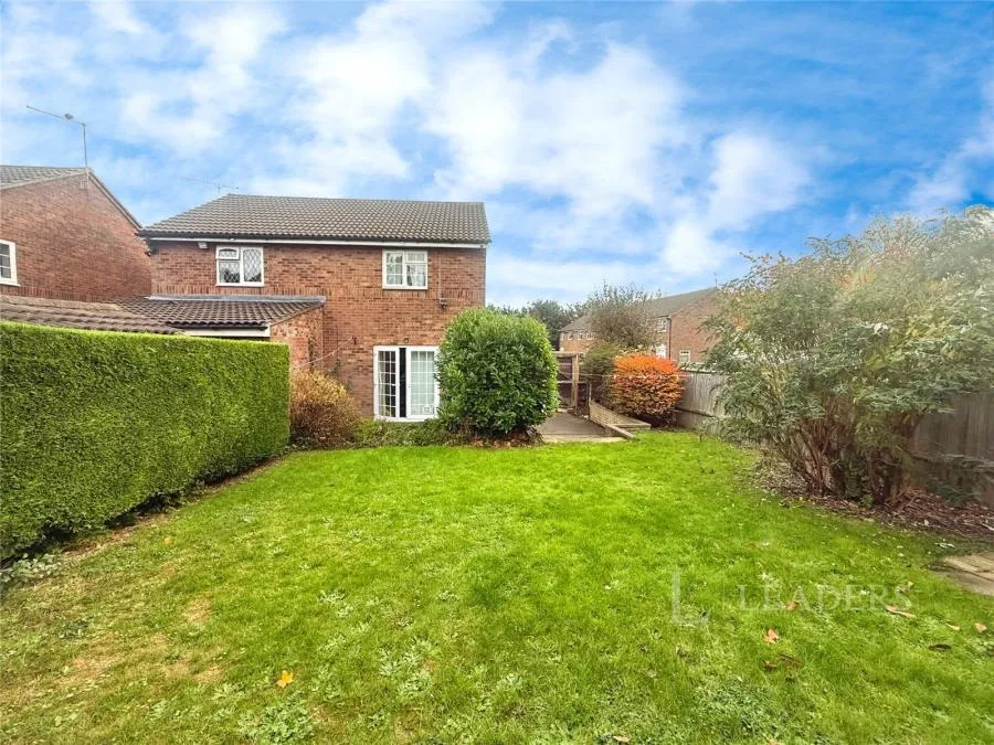 Barnston Close, Luton, LU2, photo 10