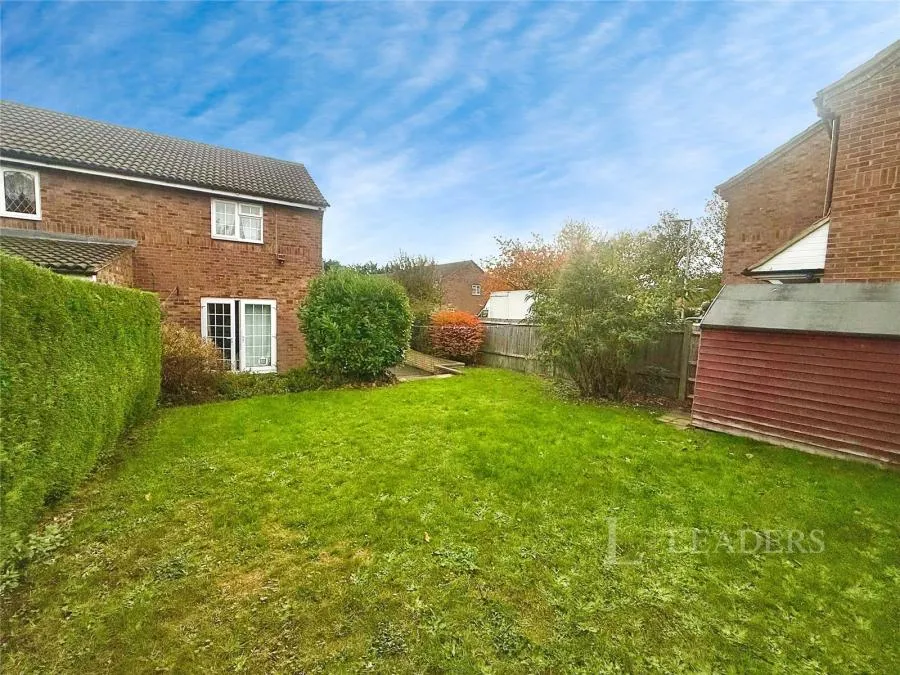 Barnston Close, Luton, LU2, photo 8