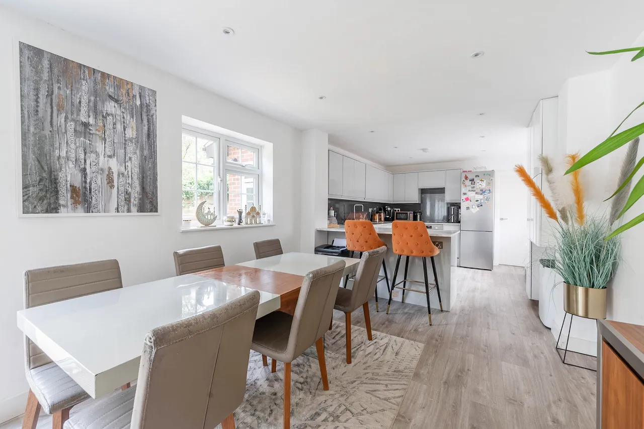19 Newland Close, Pinner, photo 4