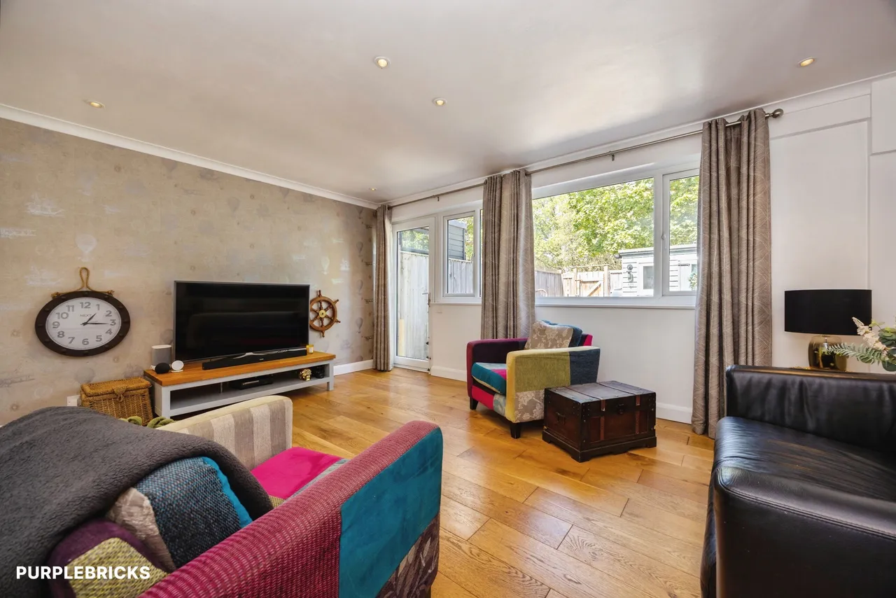Beaumont Square, Cranleigh, GU6, photo 37