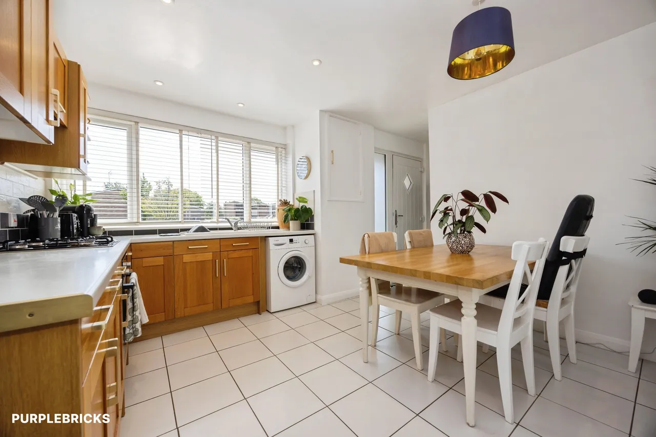 Beaumont Square, Cranleigh, GU6, photo 40