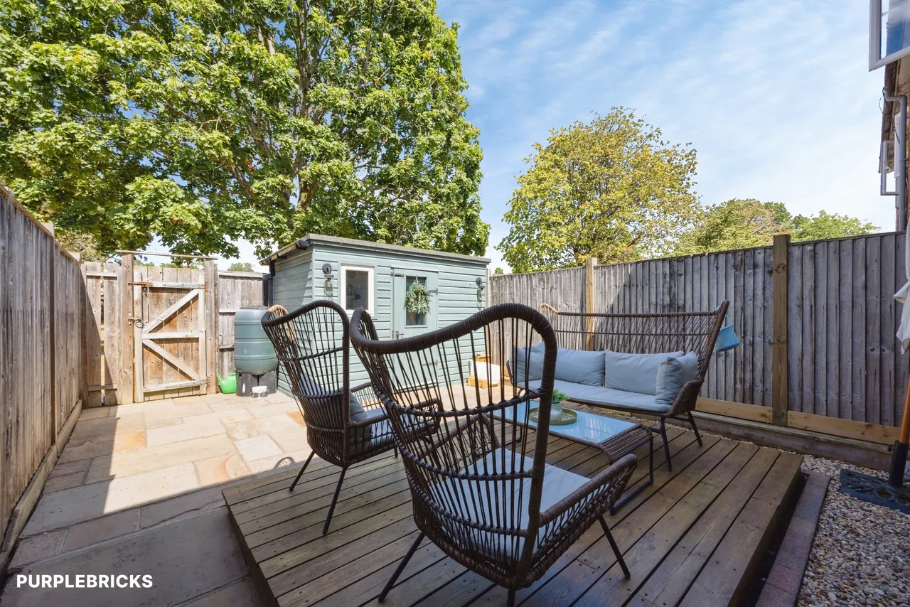 Beaumont Square, Cranleigh, GU6, photo 24