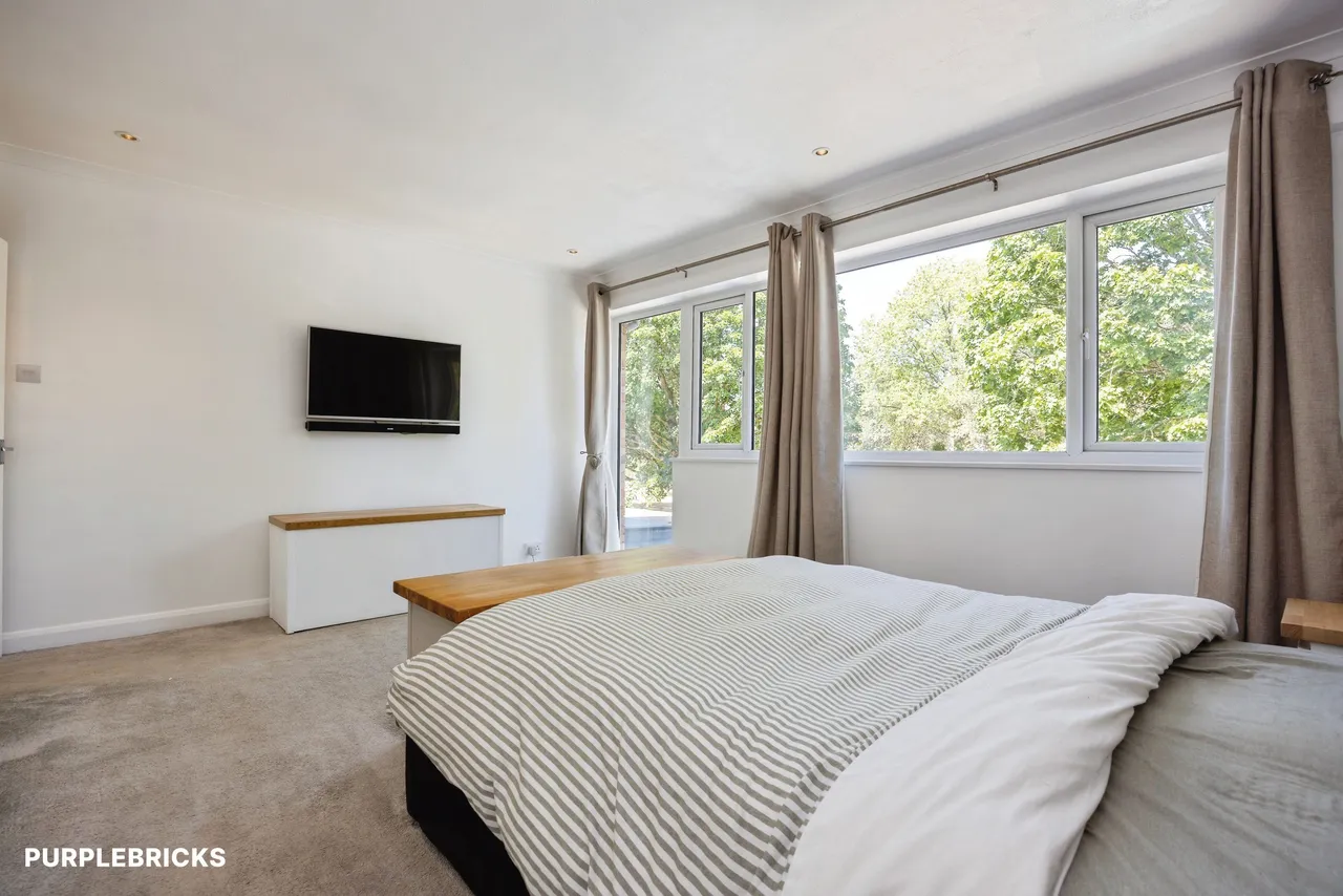 Beaumont Square, Cranleigh, GU6, photo 19