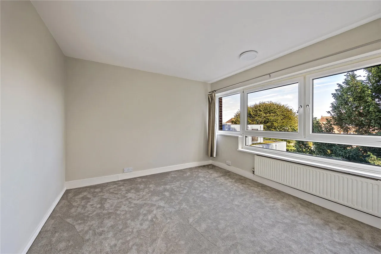 Kings Road, Richmond, TW10, photo 14