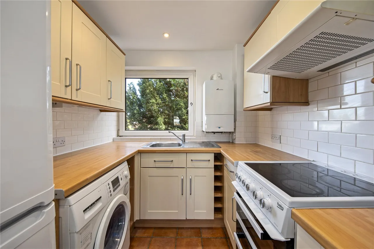 Kings Road, Richmond, TW10, photo 8