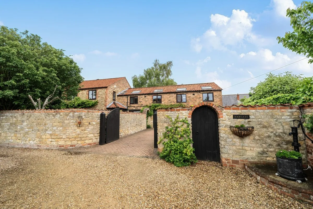 4 bed house for sale, Church Lane, Navenby
