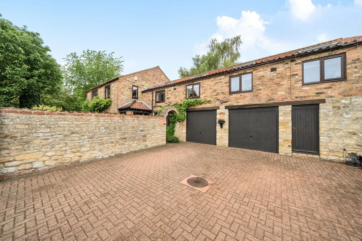 Church Lane, Navenby, photo 22