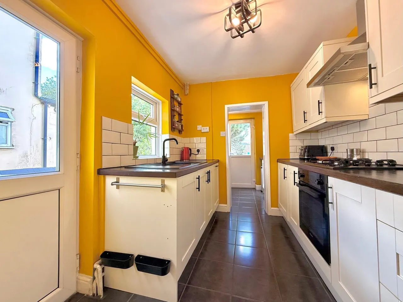 Radnor Street, Swindon, Wiltshire, SN1 3PR, photo 9