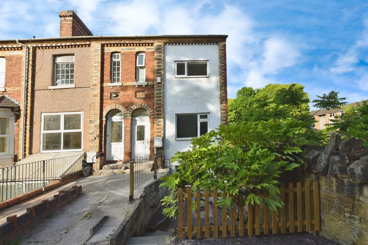 1 bed house to rent — Rhosddu Road, Wrexham, LL11