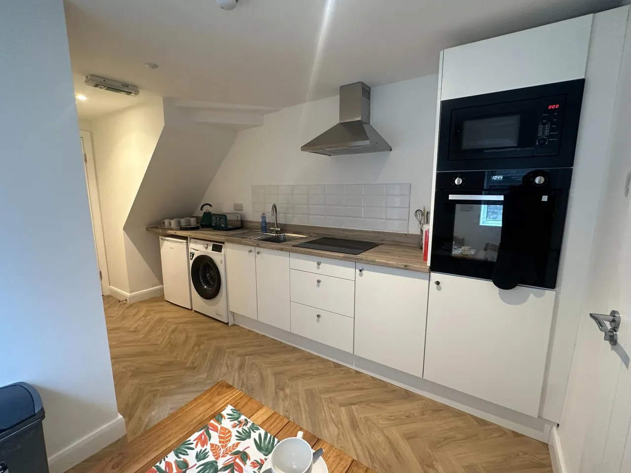 Rhosddu Road, Wrexham, LL11, photo 4