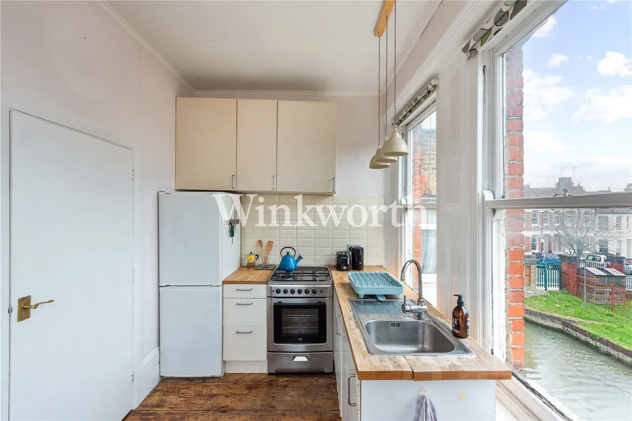 Pemberton Road, London, N4, photo 11