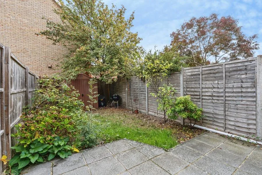 The Orchard, Virginia Water, GU25, photo 22