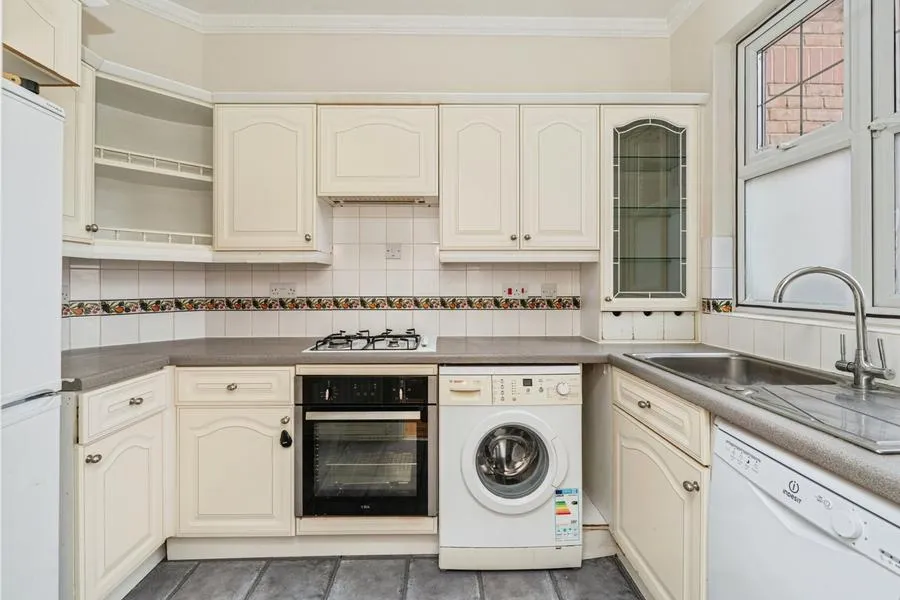 The Orchard, Virginia Water, GU25, photo 6