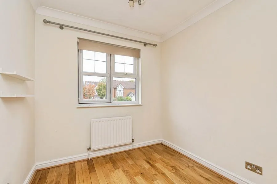 The Orchard, Virginia Water, GU25, photo 15