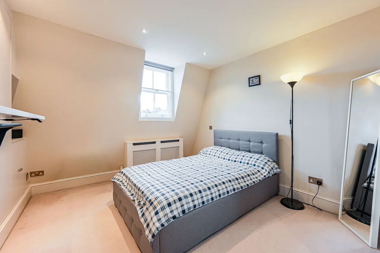 Flat 5, 14 Hogarth Road, London, photo 5