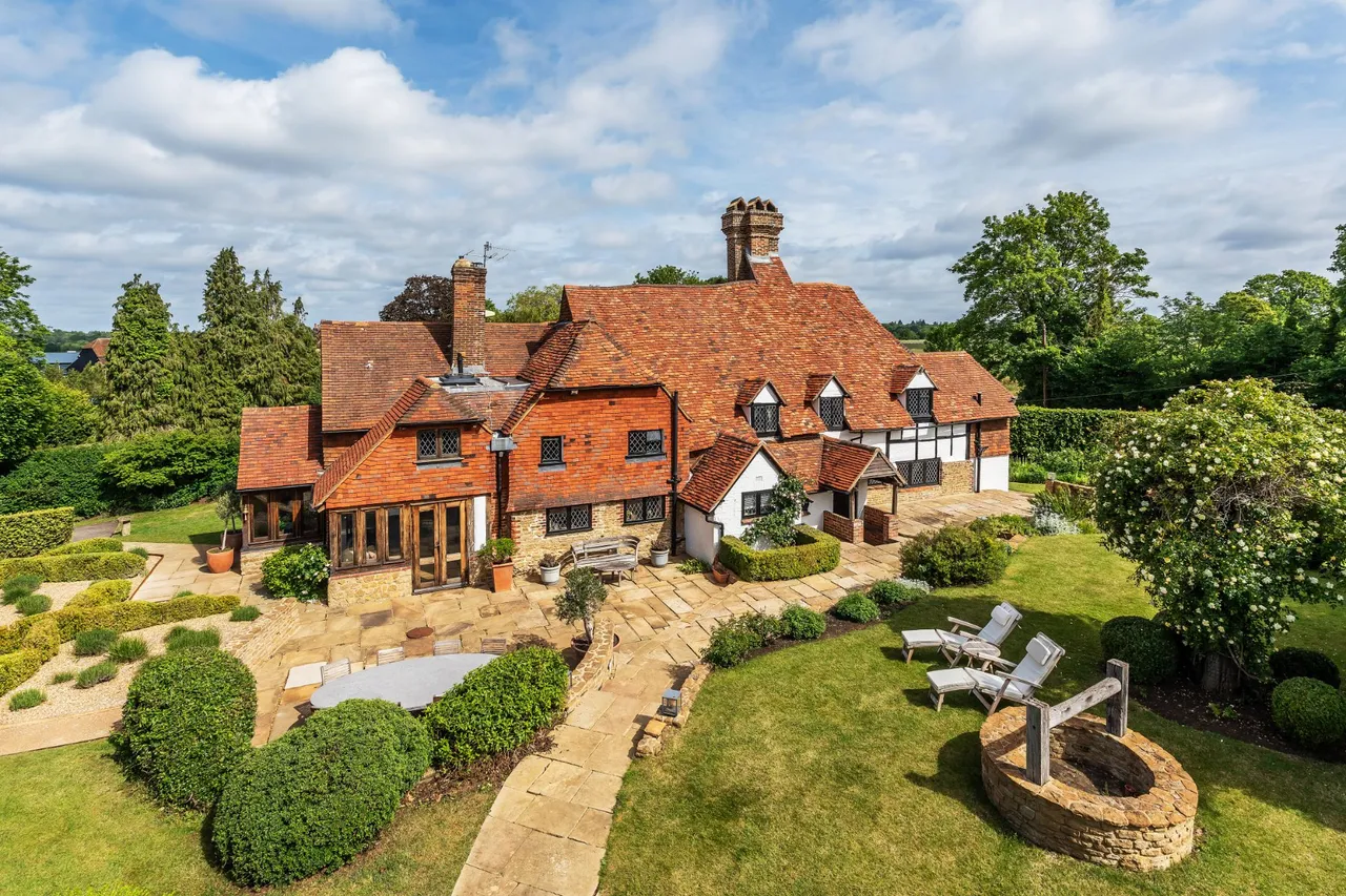 7 bed house for sale, Eashing Lane, Godalming, GU7