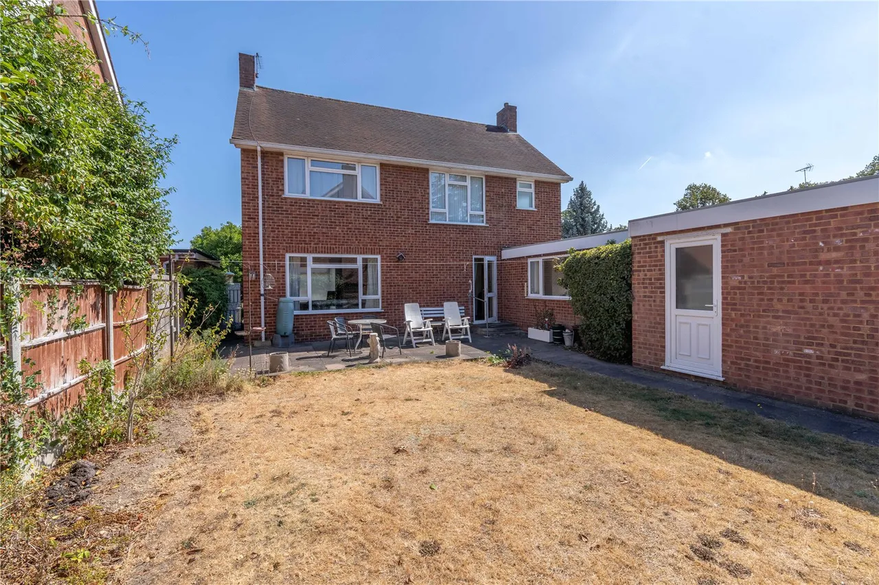 Meadows End, Sunbury, TW16 6SP, photo 10