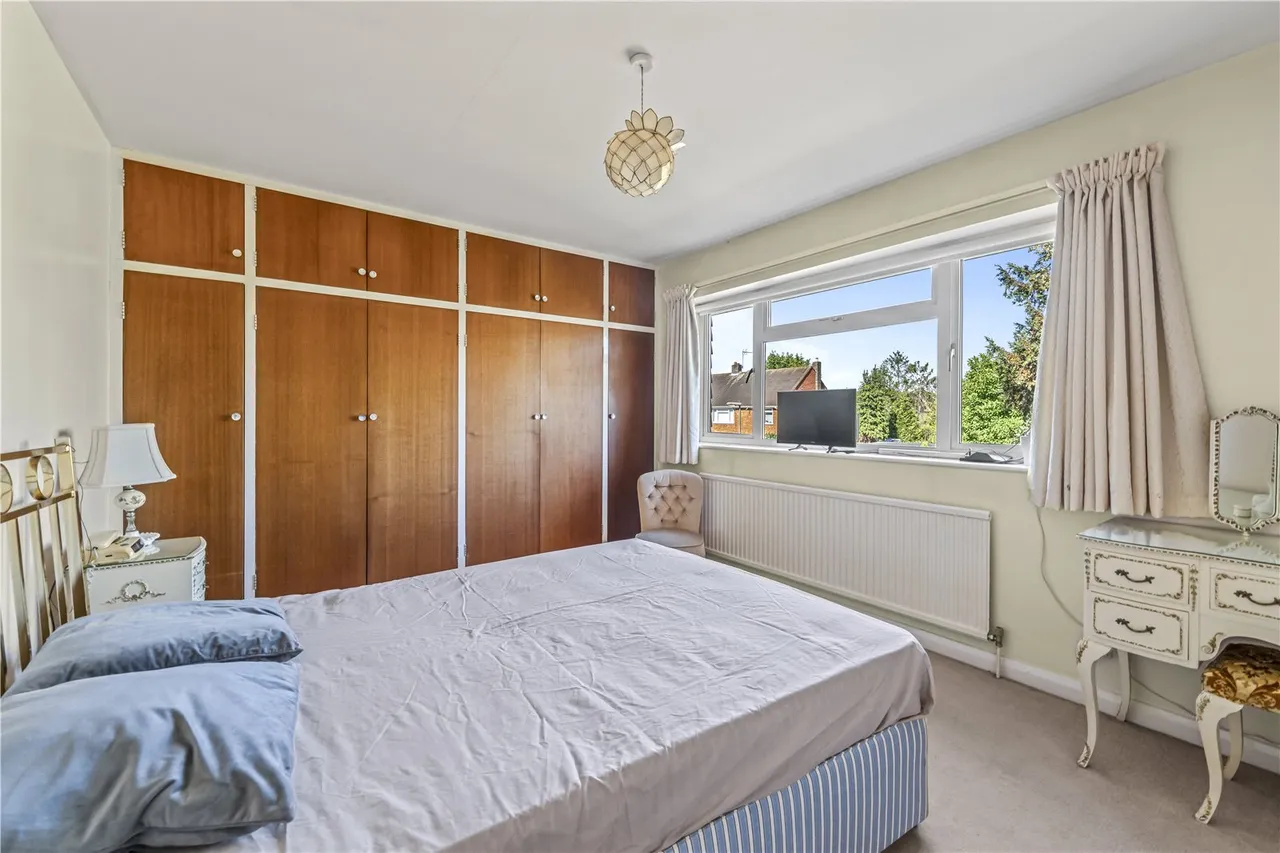 Meadows End, Sunbury, TW16 6SP, photo 9