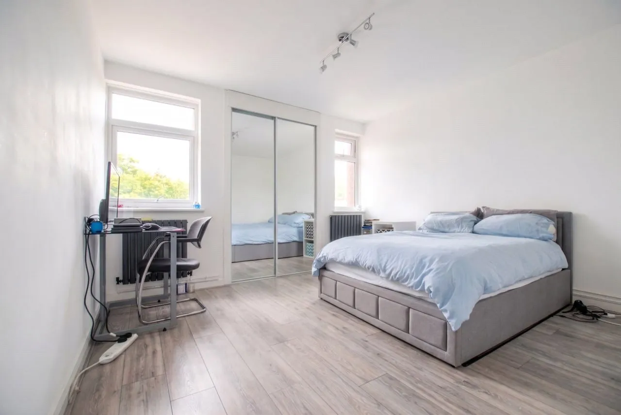 Arnewood Close, Roehampton, photo 8