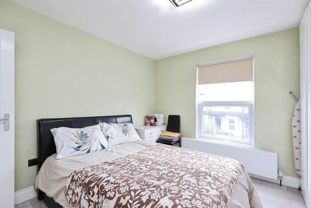St. Marys Road, Watford, WD18, photo 12