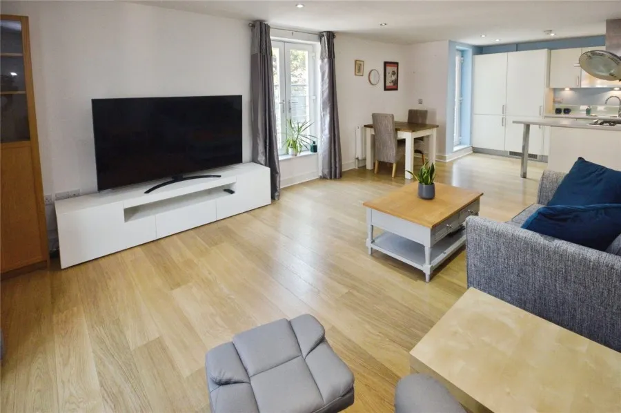 with 2 bedrooms in Stansted, CM24, photo 9
