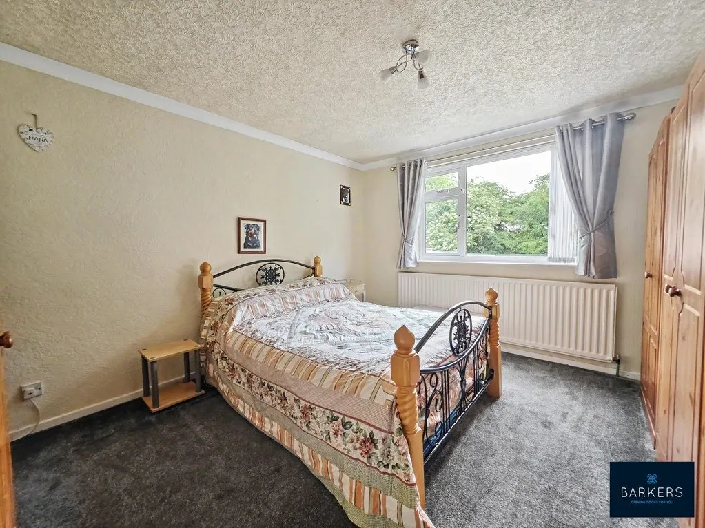 South Bank Road, Batley WF17 8EW, photo 6