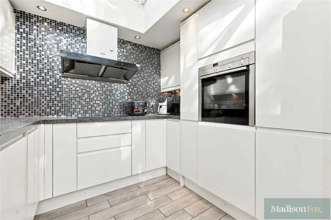 Fletcher Road, Chigwell, IG7, photo 7