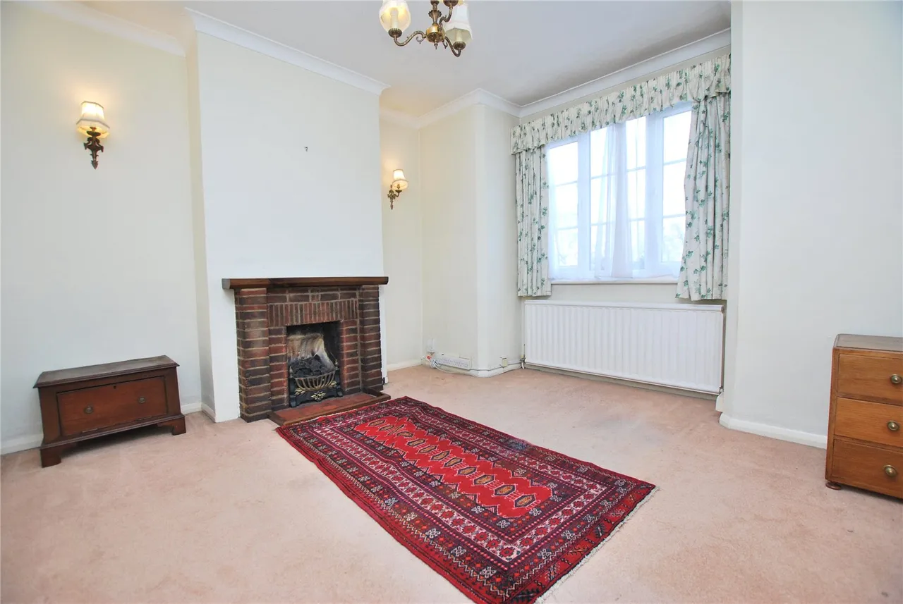 Worplesdon Road, Guildford, GU2, photo 4