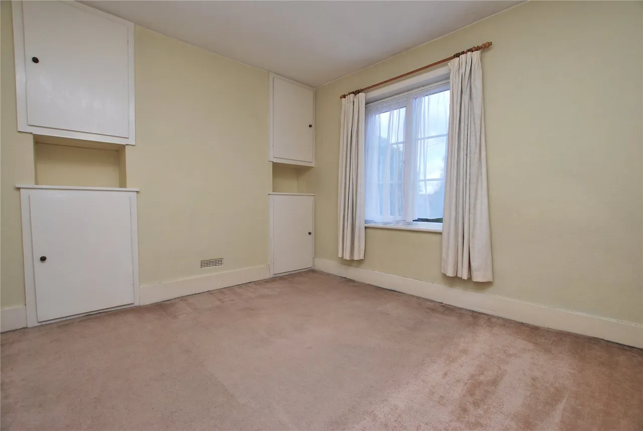 Worplesdon Road, Guildford, GU2, photo 5