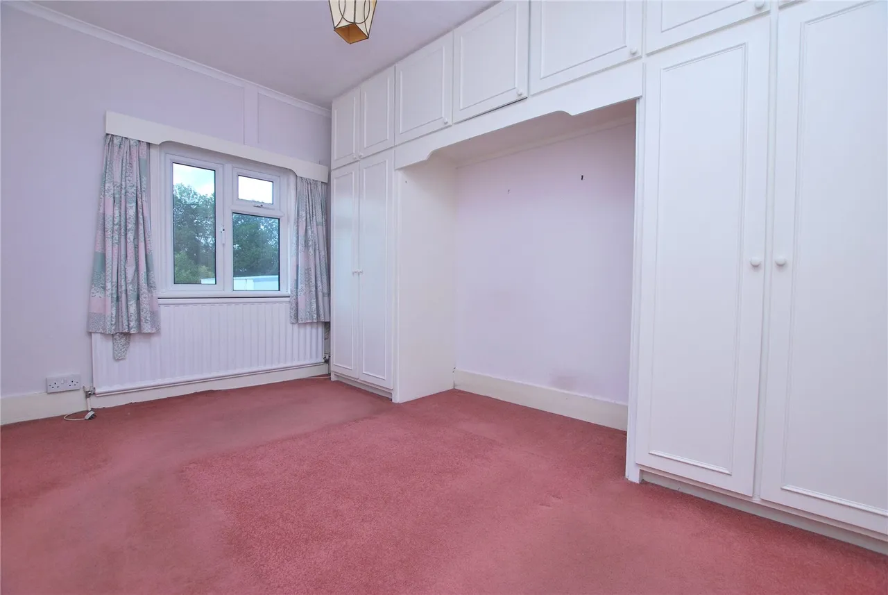 Worplesdon Road, Guildford, GU2, photo 7