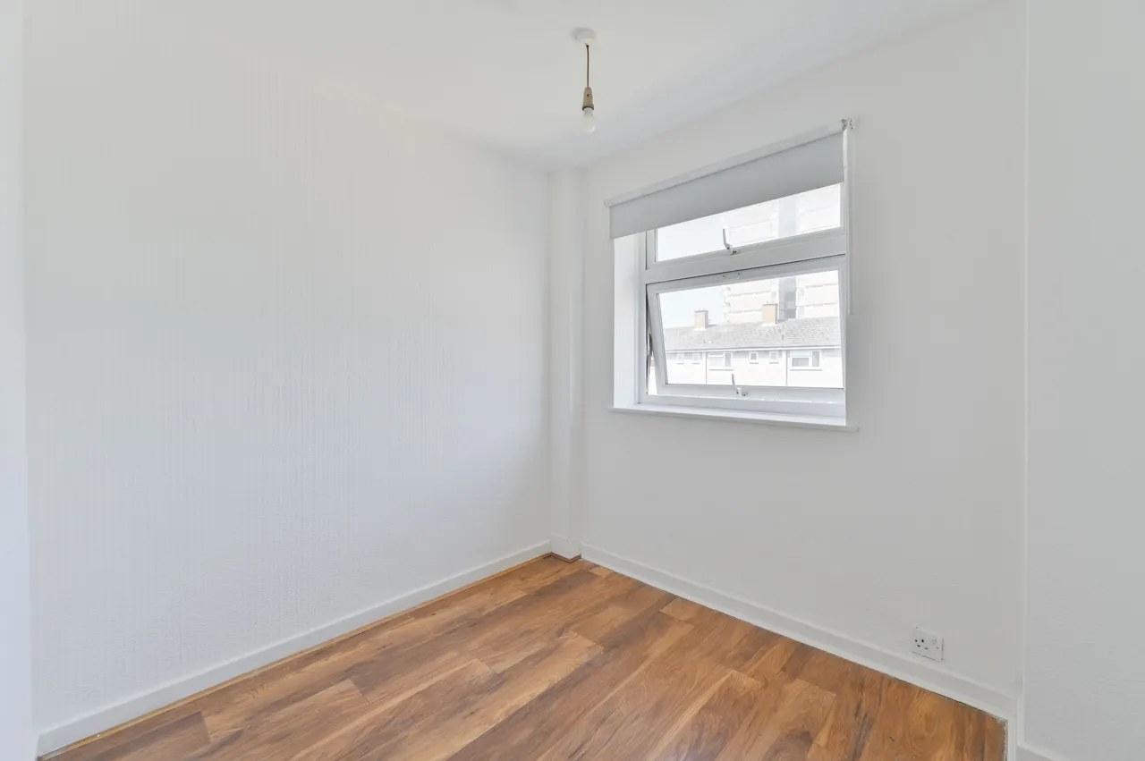 London, SW17, photo 6