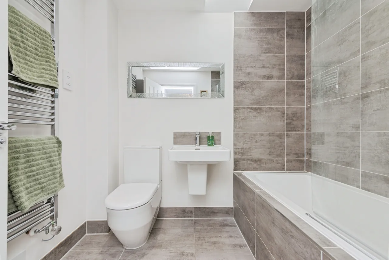 Manor Lane, Tamworth, B79, photo 11