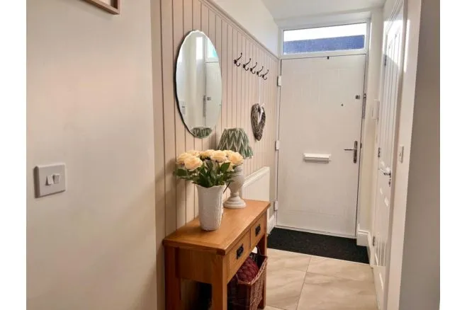 Manor Lane, Tamworth, B79, photo 6