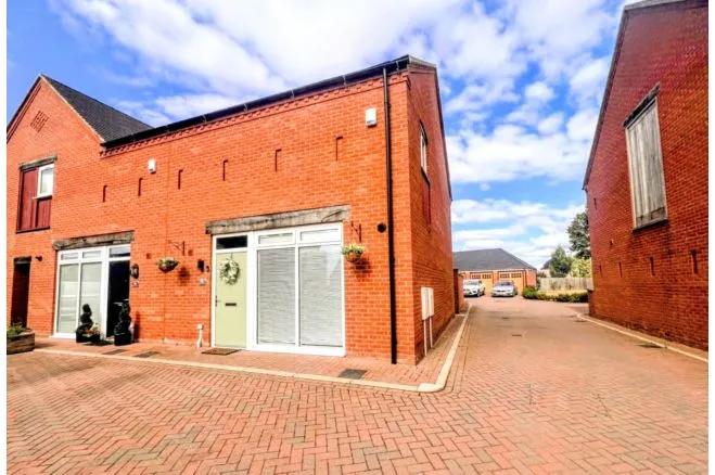 3 bed house for sale, Manor Lane, Tamworth, B79