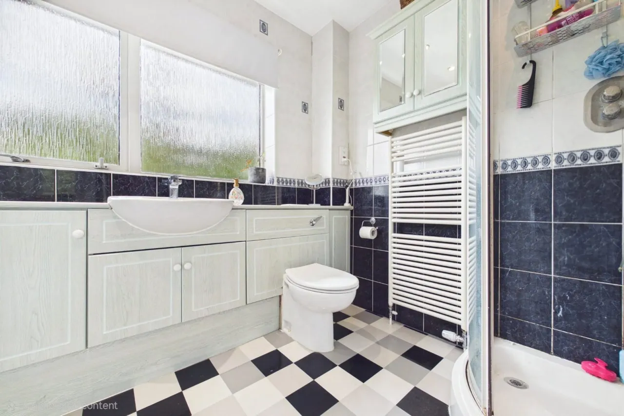 Charlotte Close, Hermitage, RG18, photo 22