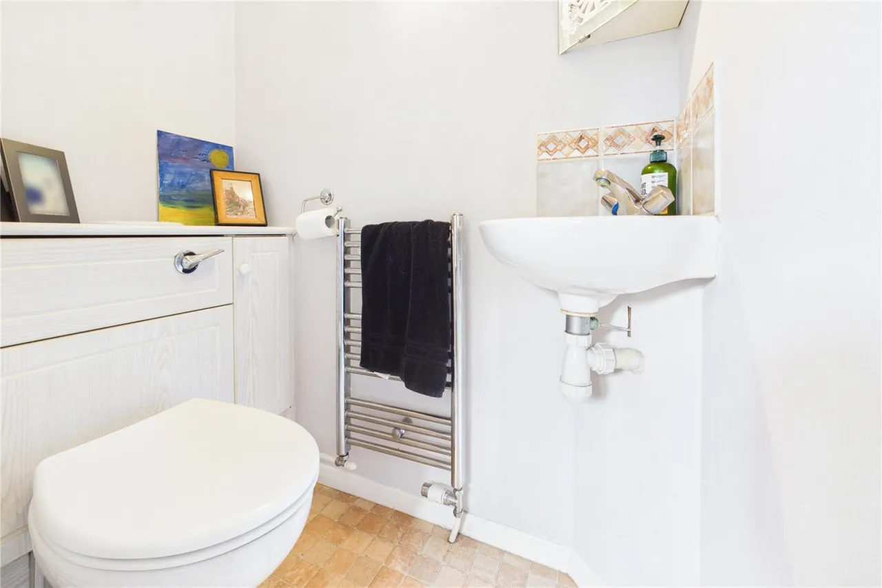 Charlotte Close, Hermitage, RG18, photo 21