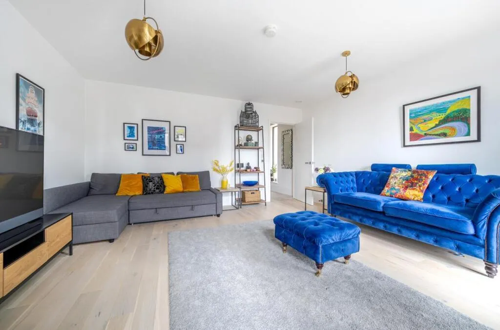 Henry Darlot Drive, Millbrook Park, NW7, London, photo 3