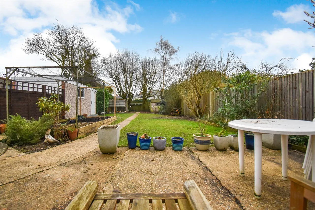 Lower Farnham Road, Aldershot, Hampshire, GU11 3RA, photo 12