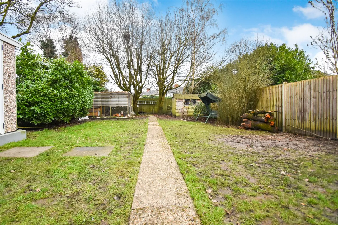 Lower Farnham Road, Aldershot, Hampshire, GU11 3RA, photo 13