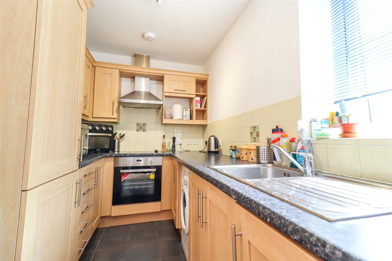 Upper Street, Fleet, Hampshire, GU51 3PE, photo 4