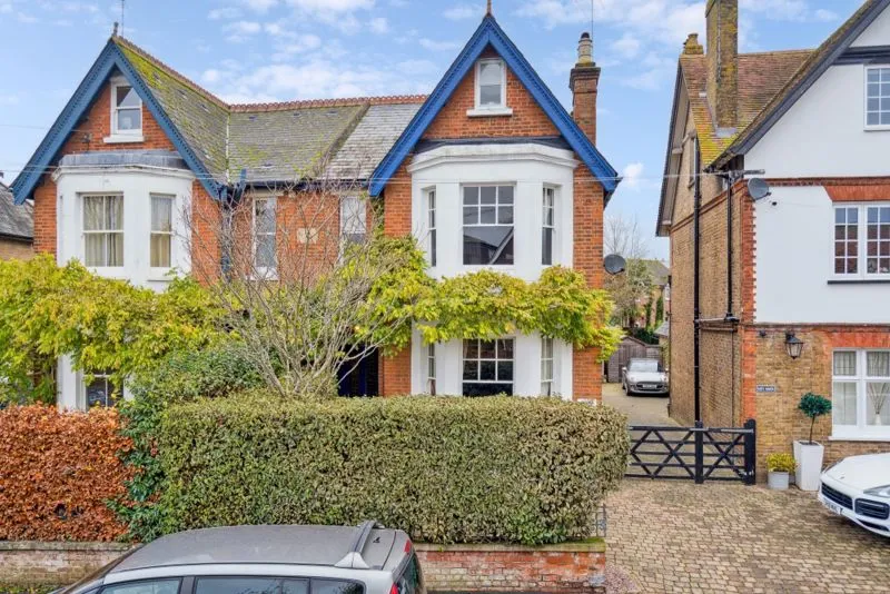 5 bed house for sale — Wharf Lane, Bourne End SL8 5RU