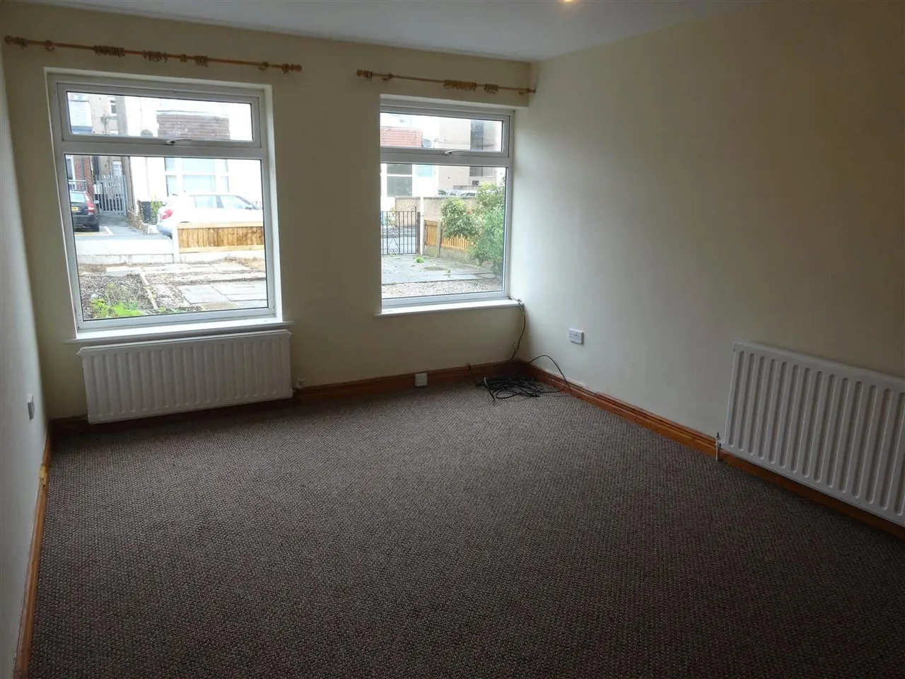 South Parade, Pensarn, Abergele, LL22 7RG, photo 4