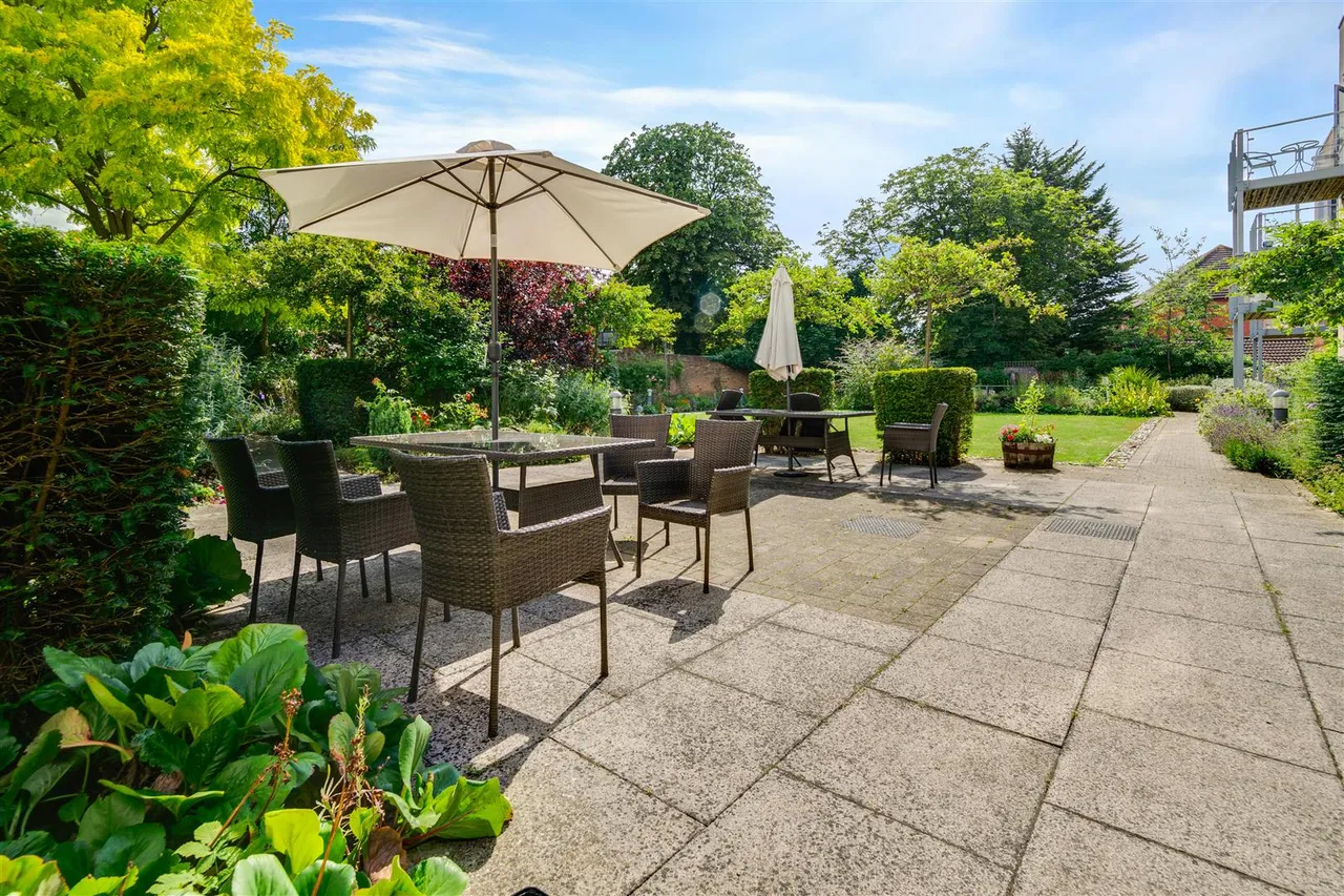 Shotfield, Wallington, SM6, photo 9