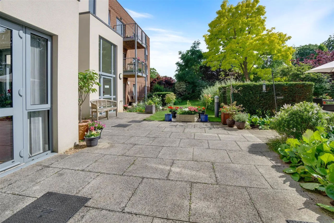Shotfield, Wallington, SM6, photo 14