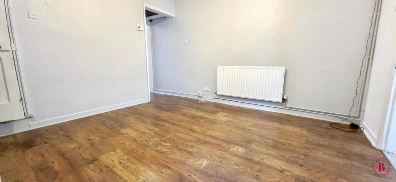 Cross Street, Kettlebrook, B77, photo 6