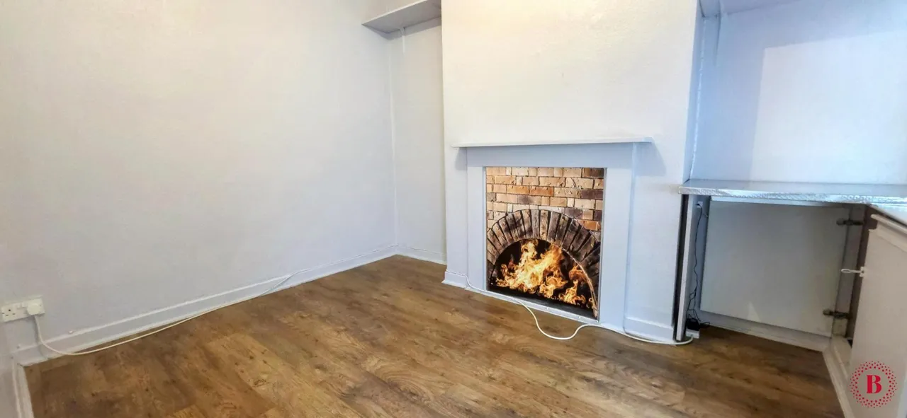Cross Street, Kettlebrook, B77, photo 7
