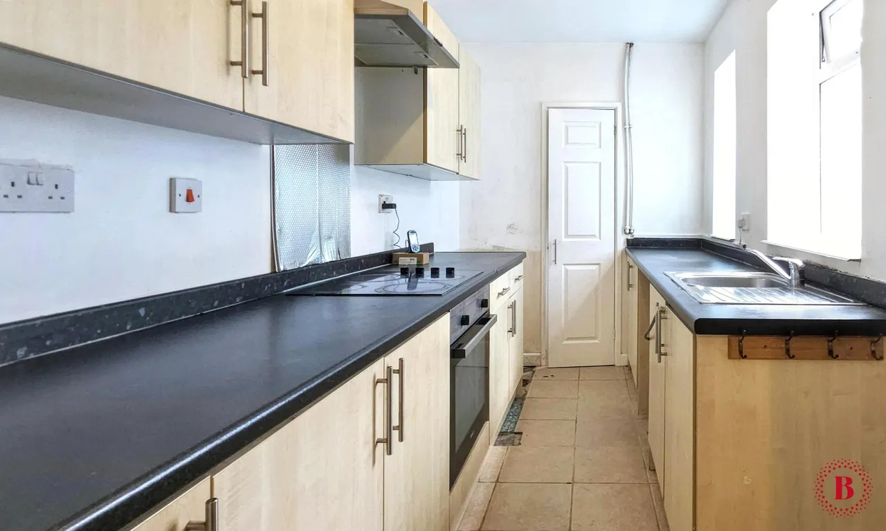 Cross Street, Kettlebrook, B77, photo 14