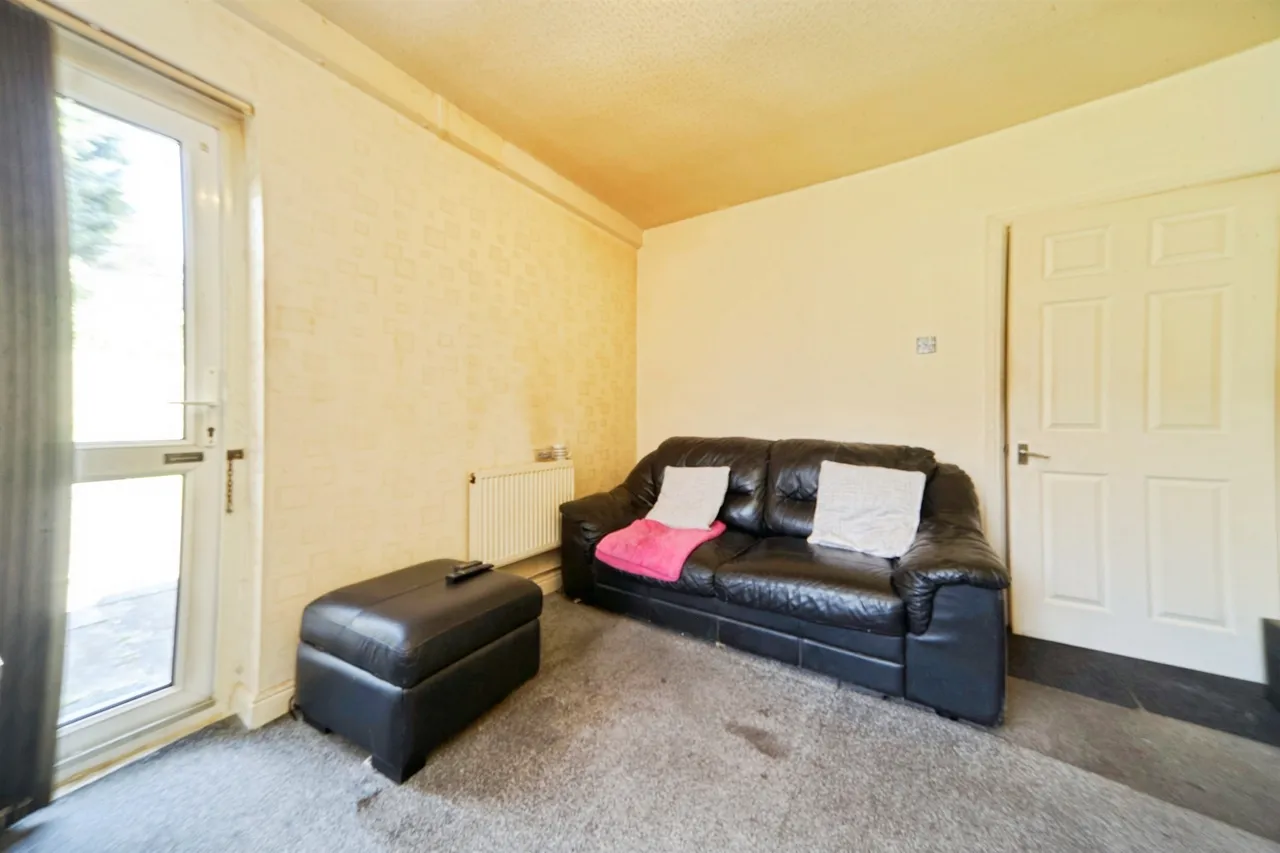 Harewood Road, Oakworth, Keighley, photo 4